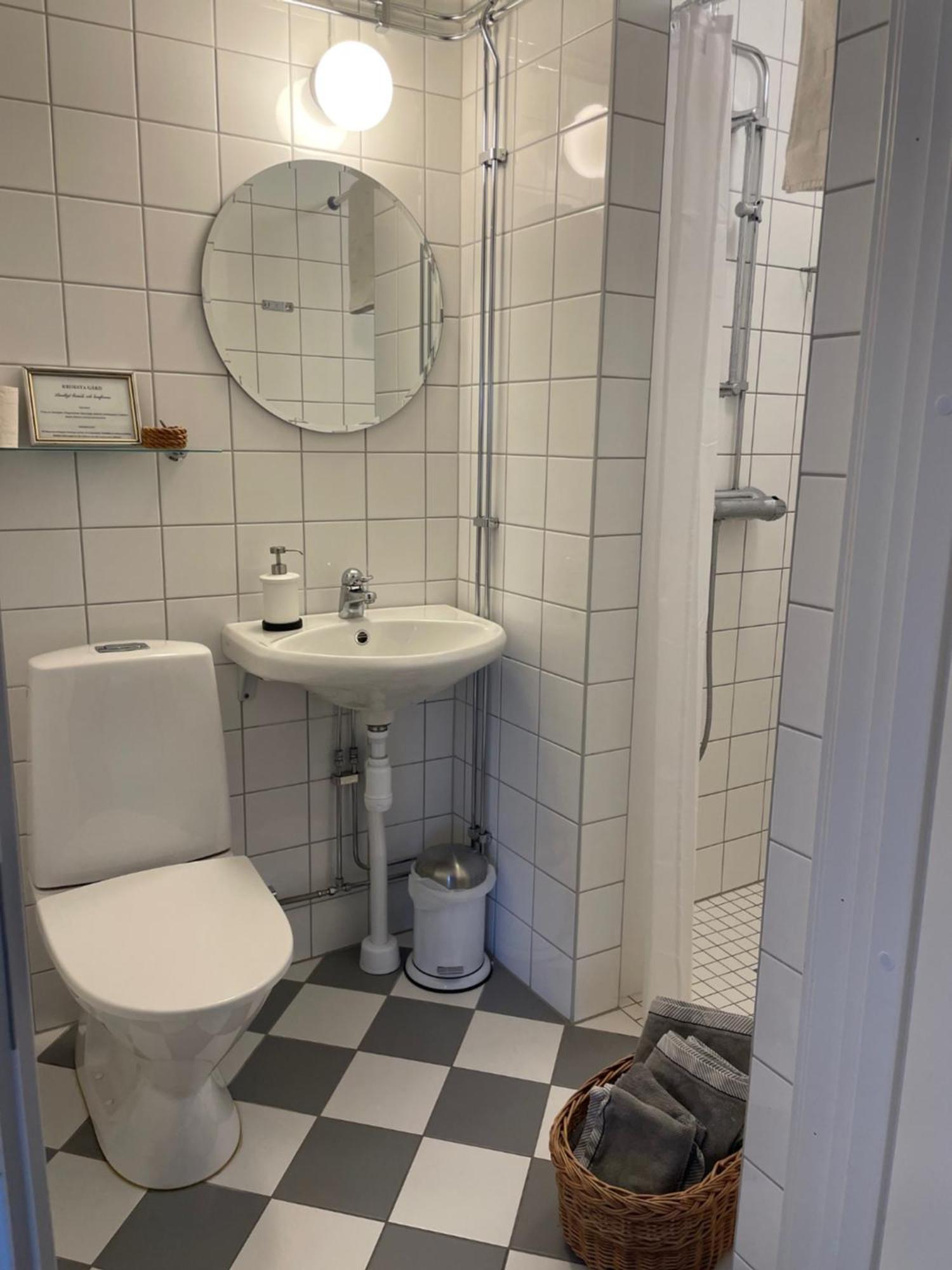 Kroksta Gard Balinge Экстерьер фото